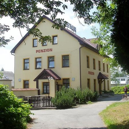 Hotel Filippi Zdirec nad Doubravkou Exterior foto